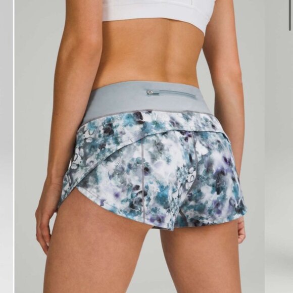 Lululemon Speed Up LowRise Short 2  5Kaleidofloral Multi  Blue Cast 8 - Picture 2 of 11